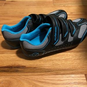 Brand new. Flywheel spinning shoes